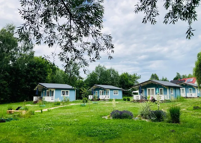 Caloroczny Na Wylacznosc Niebieska Osada Nad Gorskim Potokiem * Stary Waliszow
